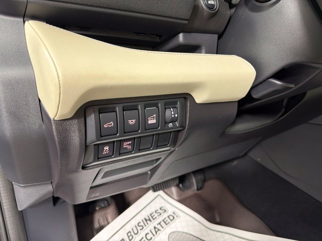 Used 2020 Subaru Ascent Limited w/ Popular Package #3 AWD/4WD image 16
