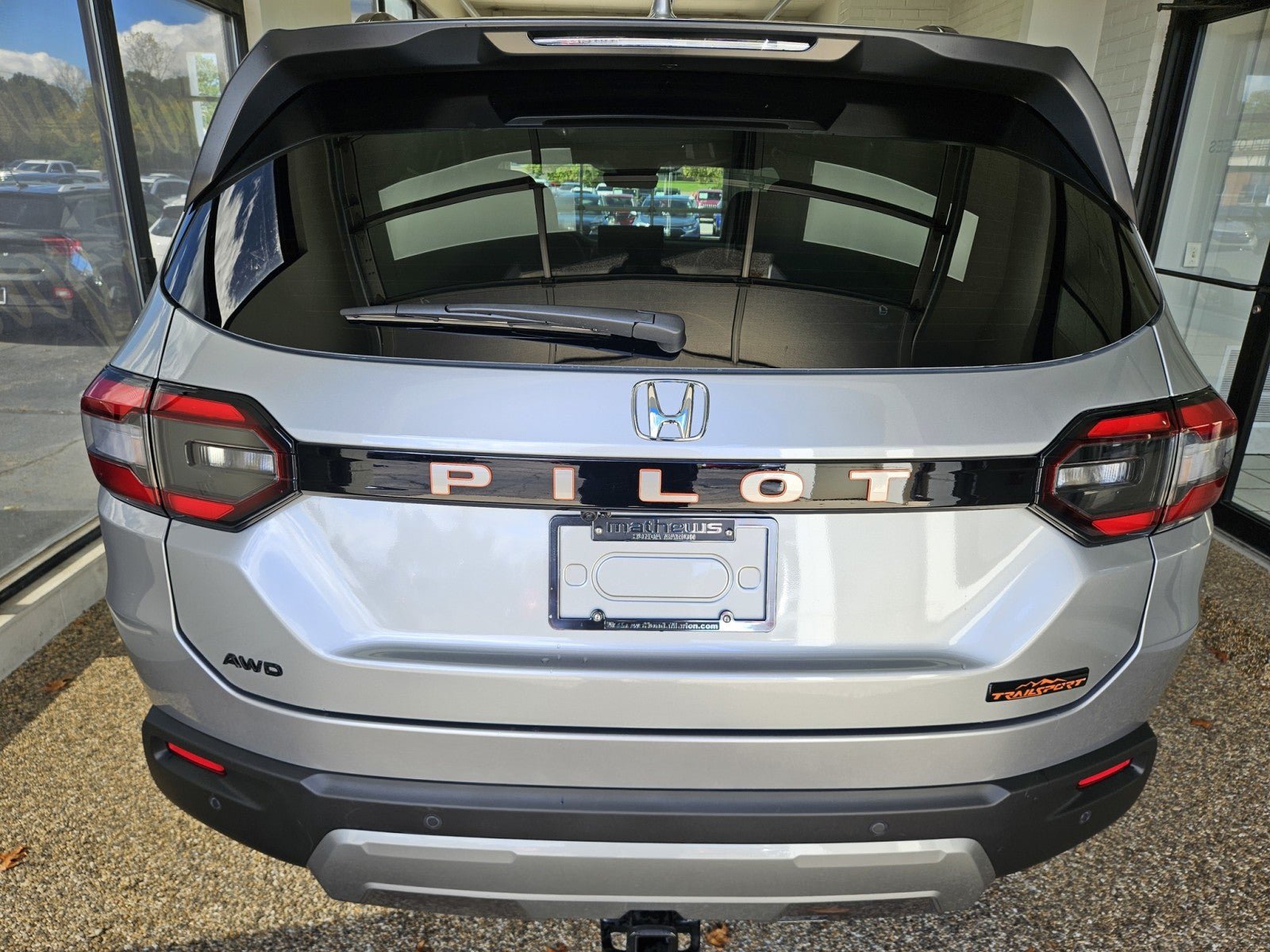 New 2026 Honda Pilot TrailSport image 3