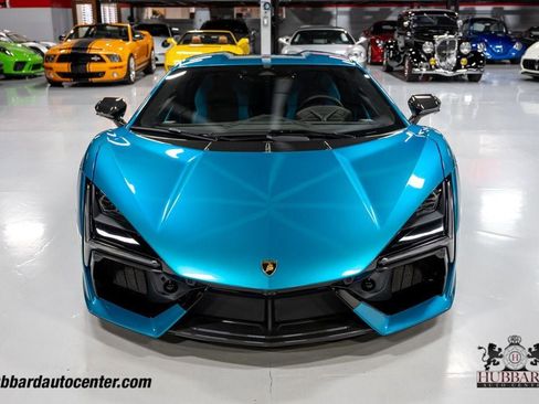 Used 2025 Lamborghini Revuelto AWD/4WD image 3