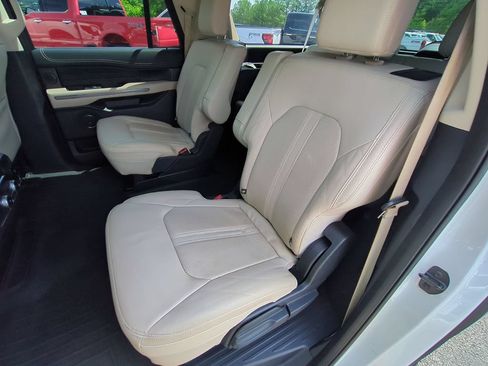 Used 2022 Ford Expedition Max Platinum RWD image 15