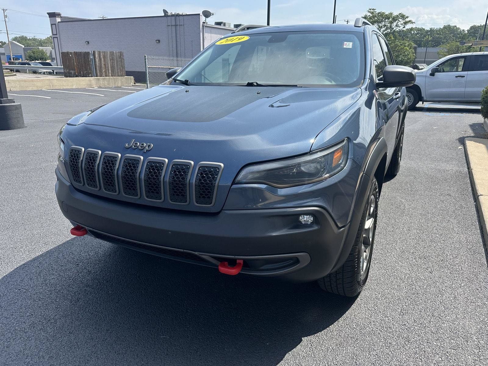 Used 2019 Jeep Cherokee Trailhawk w/ Comfort/Convenience Group AWD/4WD image 6