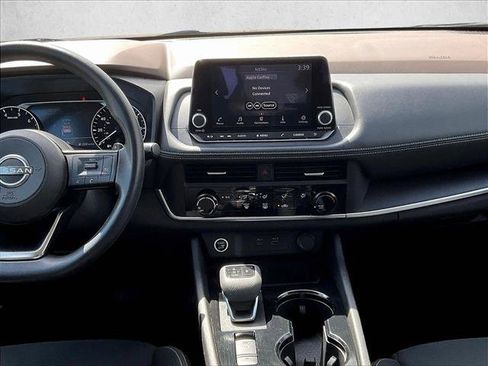 Used 2023 Nissan Rogue S FWD image 6