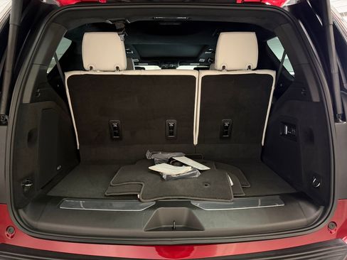 New 2025 Cadillac Escalade Premium Luxury Platinum AWD/4WD image 35