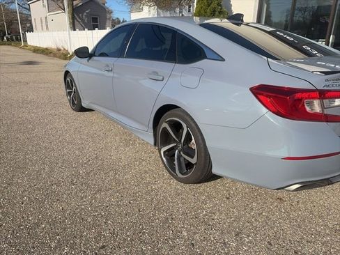 Used 2022 Honda Accord Sport image 3