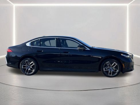 Used 2025 BMW i5 eDrive40i image 30