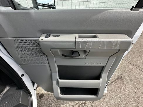 New 2027 Ford E-350 and Econoline 350 Super Duty w/ Power Equipment Group image 19