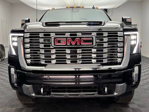 New 2026 GMC Sierra 2500 Denali w/ Denali Reserve Package image 17