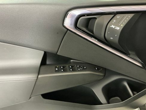 Certified 2025 BMW X3 xDrive30i w/ Premium Package AWD/4WD image 18