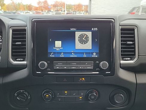 Certified 2022 Nissan Frontier SV w/ Technology Package image 24