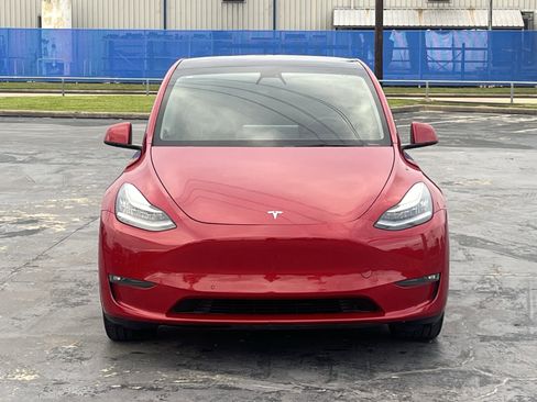 Used 2021 Tesla Model Y Long Range AWD/4WD image 6
