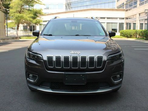 Used 2020 Jeep Cherokee Limited FWD image 3