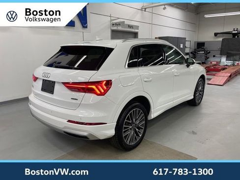 Used 2022 Audi Q3 2.0T Premium w/ Convenience Package image 4