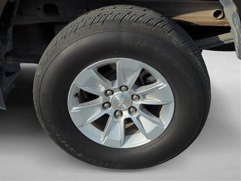 Used 2019 Chevrolet Silverado 1500 LT w/ Texas Edition RWD image 8