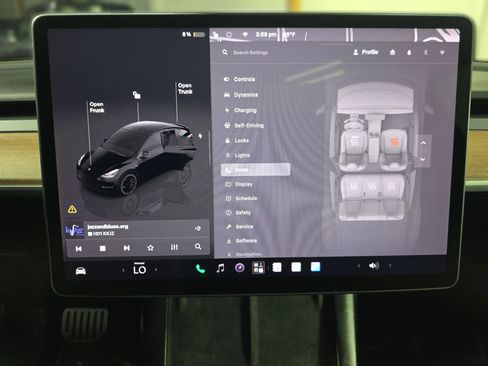 Used 2022 Tesla Model Y Performance AWD/4WD image 23