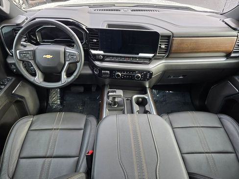 Used 2024 Chevrolet Silverado 1500 High Country w/ High Country Premium Package image 19