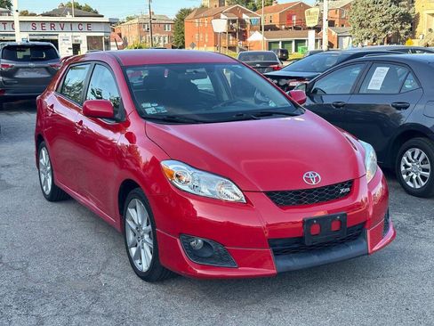 Used 2010 Toyota Matrix XRS image 1