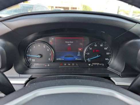 Used 2023 Ford Explorer XLT w/ Equipment Group 202A AWD/4WD image 22