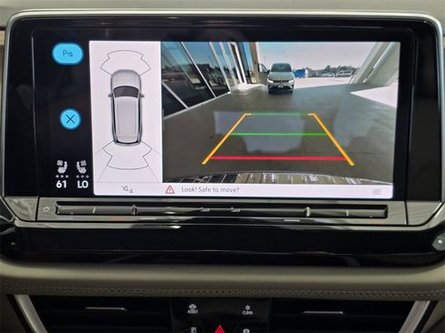 New 2026 Volkswagen Atlas SE image 14