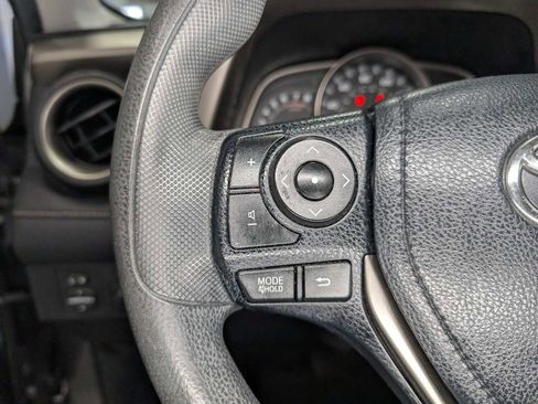 Used 2013 Toyota RAV4 XLE image 36