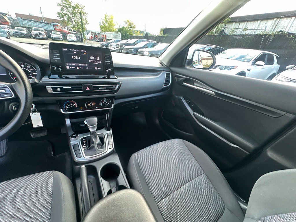 Used 2023 Kia Seltos LX AWD/4WD image 27