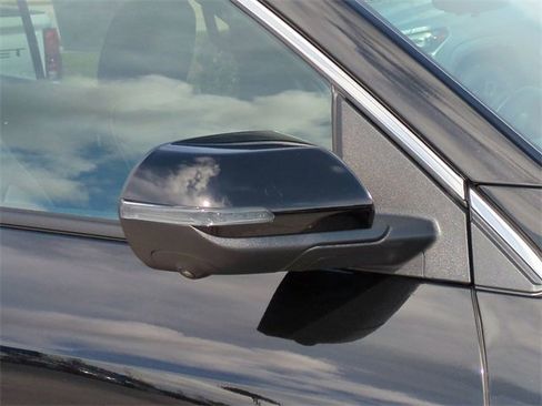 New 2026 Chevrolet Traverse High Country image 12