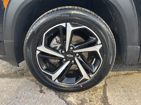 Used 2023 Chevrolet TrailBlazer RS w/ Sun and Liftgate Package image 42