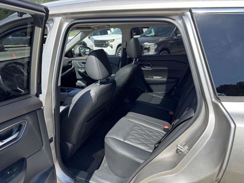 Used 2021 Nissan Rogue Platinum AWD/4WD image 7