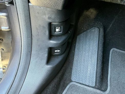 Used 2018 Honda CR-V EX-L image 14