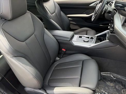 Used 2025 BMW M440i Coupe RWD image 11