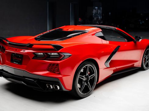 Used 2020 Chevrolet Corvette Stingray Premium Cpe w/ 3LT Preferred Equipment Group RWD image 37