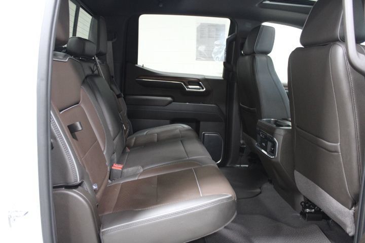 Used 2023 GMC Sierra 1500 Denali w/ Denali Reserve Package AWD/4WD image 32
