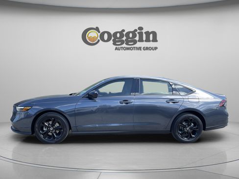 New 2025 Honda Accord SE image 3