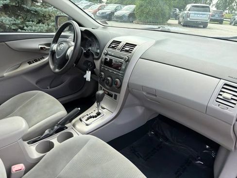 Used 2011 Toyota Corolla LE FWD image 26