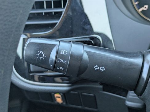 Used 2020 Mitsubishi Outlander ES image 24