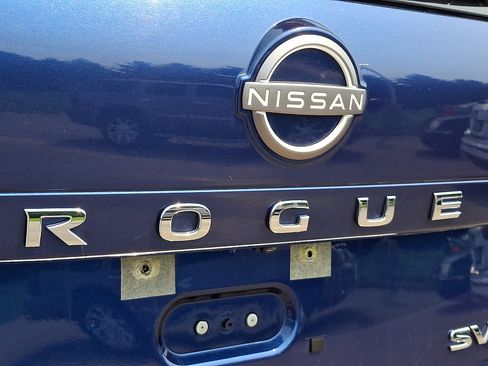 Used 2023 Nissan Rogue SV AWD/4WD image 31