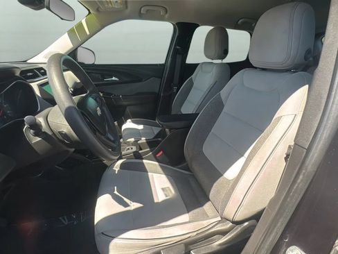 Used 2021 Chevrolet TrailBlazer LS AWD/4WD image 23