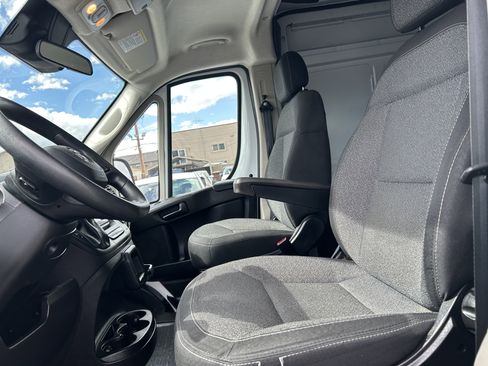 Used 2022 RAM ProMaster 2500 image 7