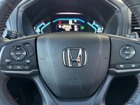 Used 2024 Honda Odyssey Sport image 15