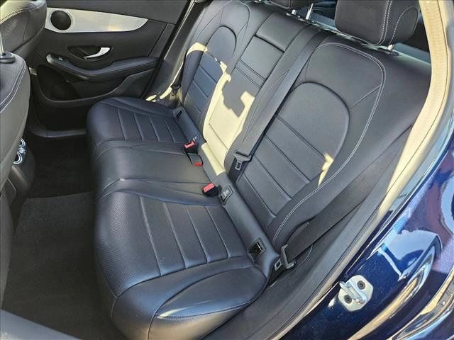 Used 2021 Mercedes-Benz GLC 300 image 17
