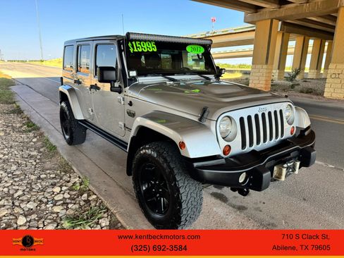 Used 2012 Jeep Wrangler Unlimited Rubicon AWD/4WD image 1