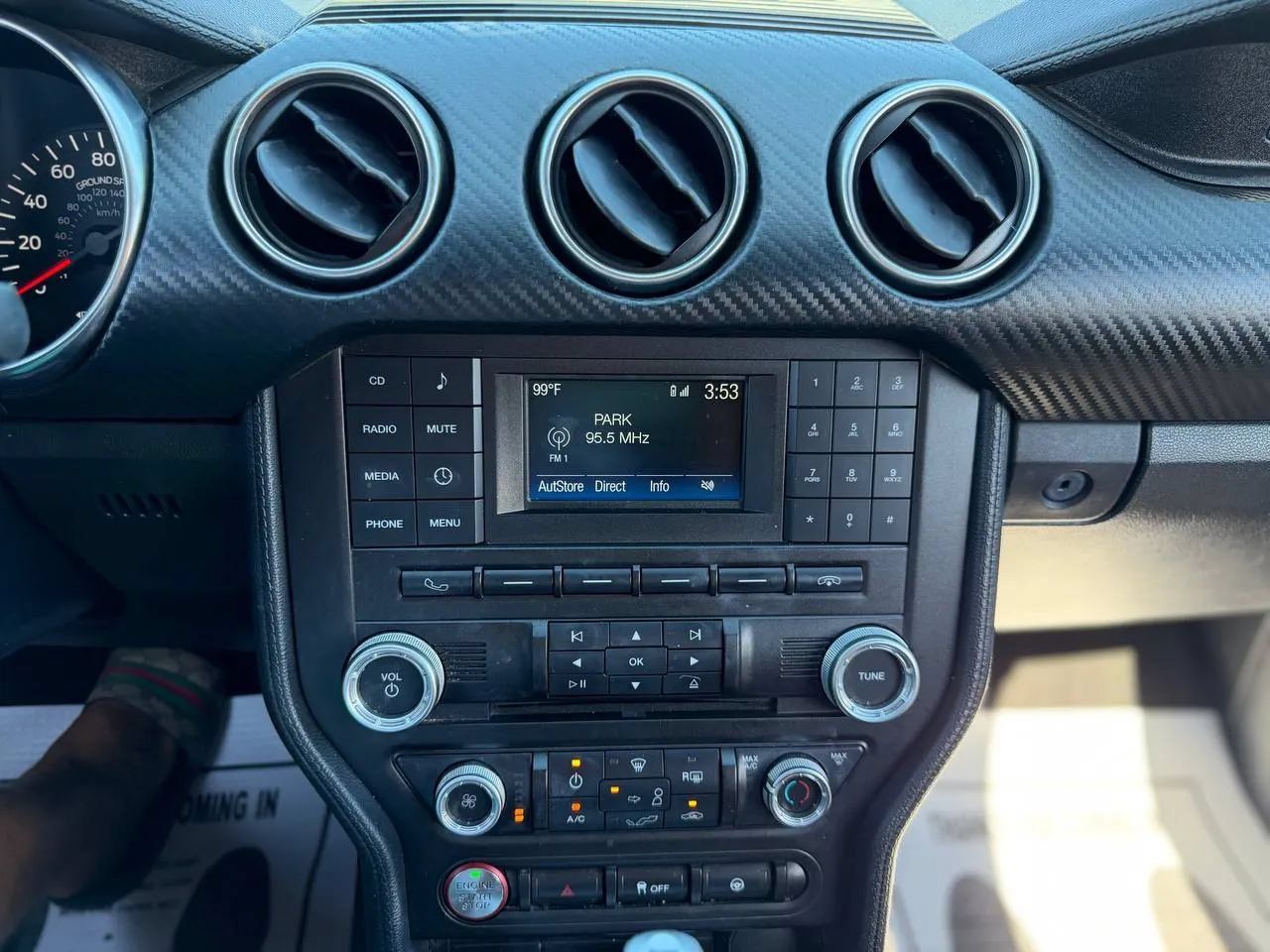 Used 2018 Ford Mustang Convertible RWD image 39