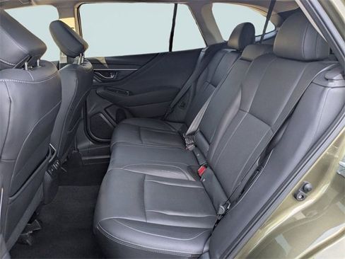 Used 2021 Subaru Outback Limited image 14