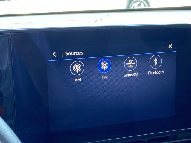 Used 2025 Chevrolet Trax LS w/ LS Convenience Package FWD image 37