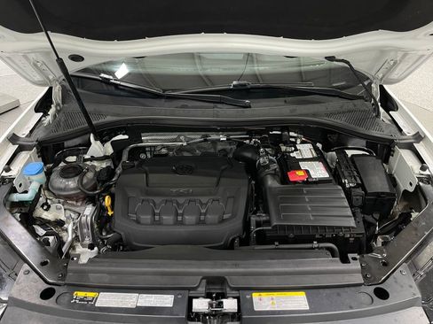 Used 2021 Volkswagen Tiguan SE R-Line image 26