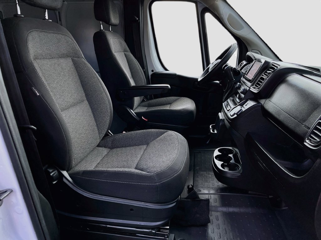 Used 2025 RAM ProMaster 2500 FWD image 25