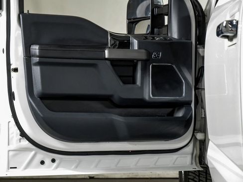 Used 2022 Ford F250 Platinum w/ FX4 Off-Road Package image 33