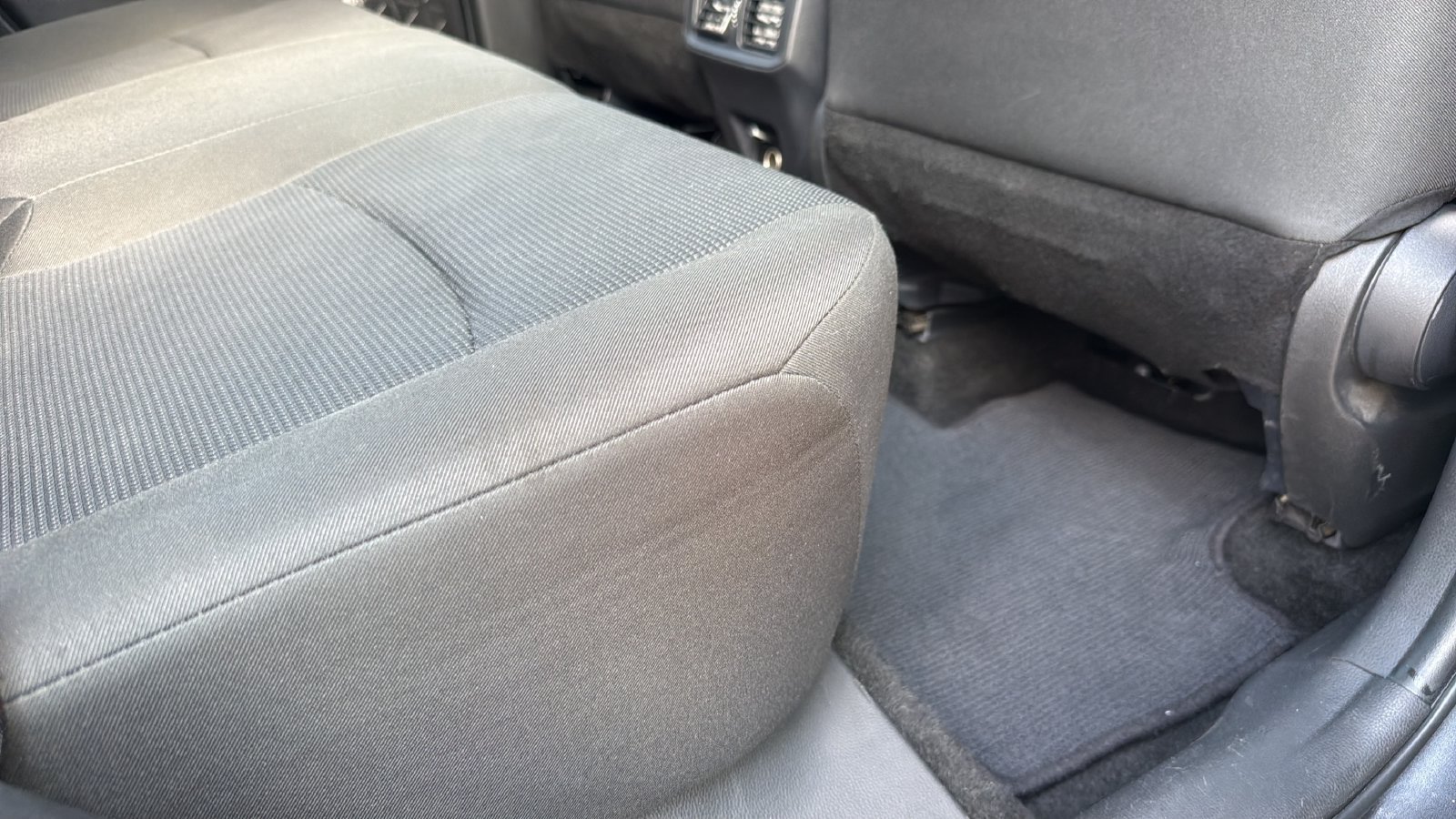 Used 2024 Toyota RAV4 LE FWD image 20