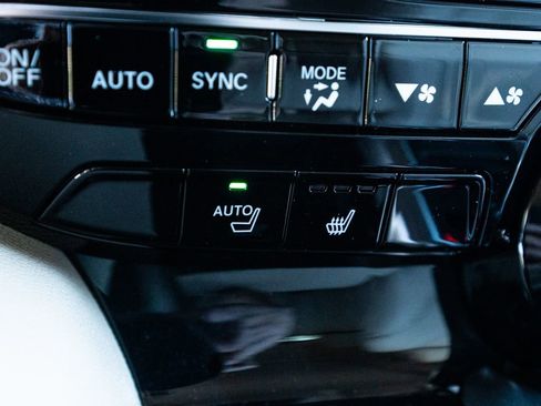 New 2026 Acura MDX SH-AWD image 32