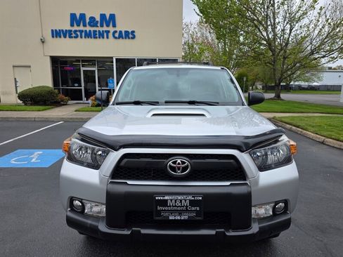 Used 2011 Toyota 4Runner Trail AWD/4WD image 5