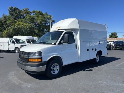 New 2025 Chevrolet Express 3500 w/ Power Convenience Package image 3